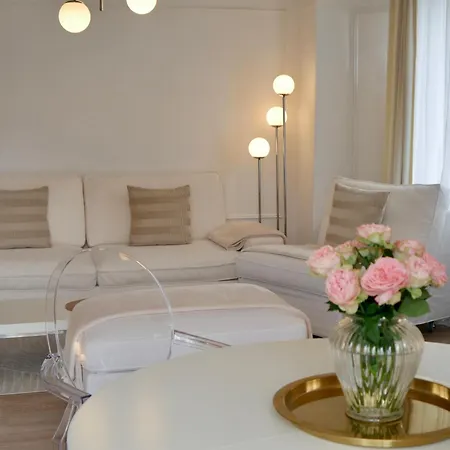 Moonrooms Cityapartment 2 In