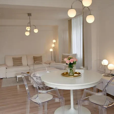 Moonrooms Cityapartment 2 In